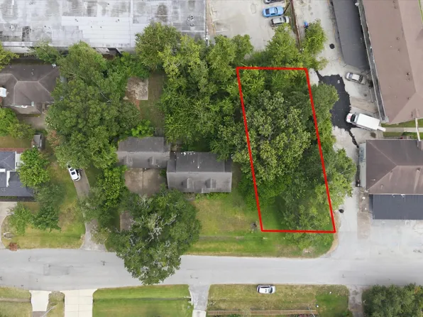 9206 Pecos St, Houston, TX 77055
