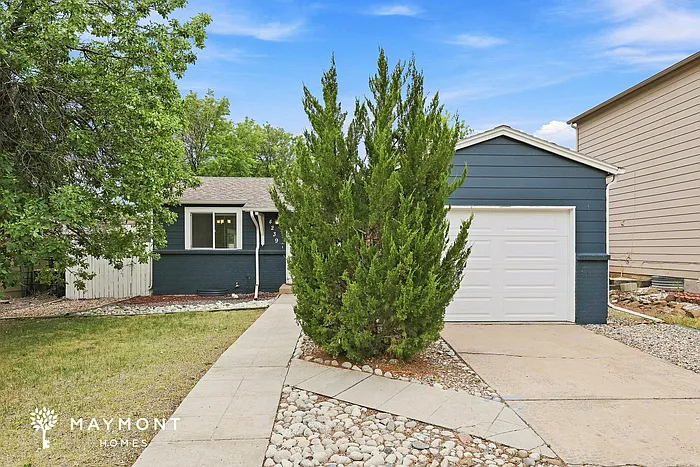 4 bed, 2.0 bath, 1592 sqft, $2,645 — Photo 1
