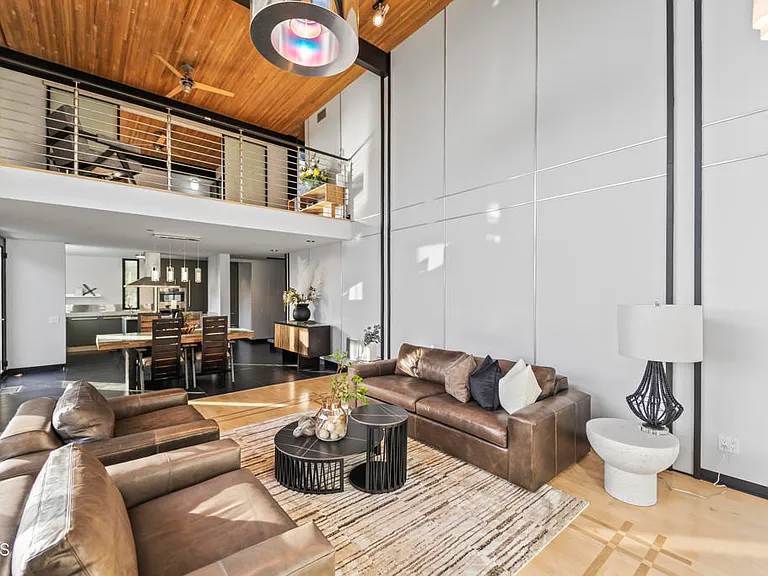 1101 Outlook Ln — Photo 4