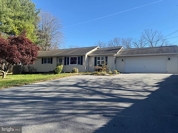 2nd image of 322 Aldrin Ln