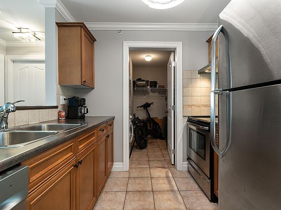 4th image of 45769 Stevenson Rd #412