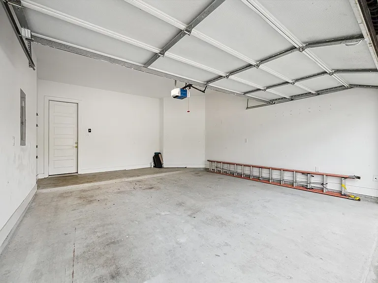 5021 Creekmont Dr — Photo 26