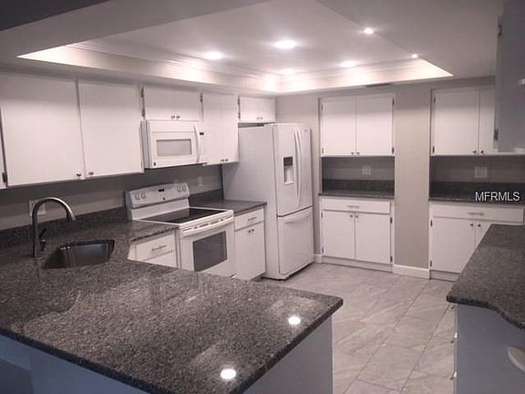 3rd image of 225 Country Club Dr #1501