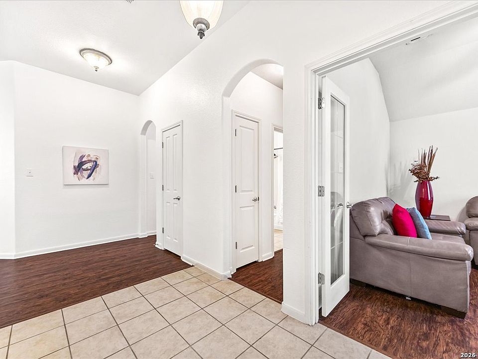 25723 Fan Flower, San Antonio, TX 78261 | Zillow