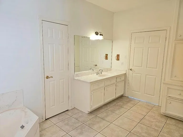 120 Hiwon Dr — Photo 19