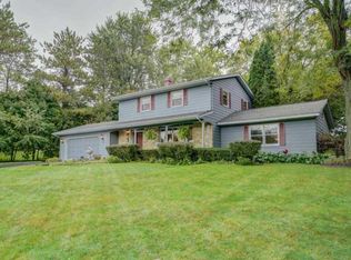 1764 Oakview Dr, Stoughton, WI 53589