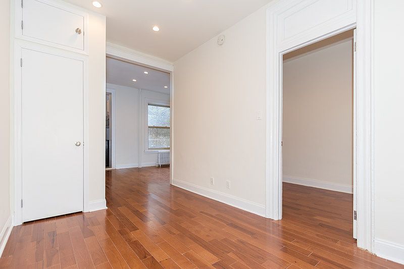 1st image of 246 E 53rd St APT 17