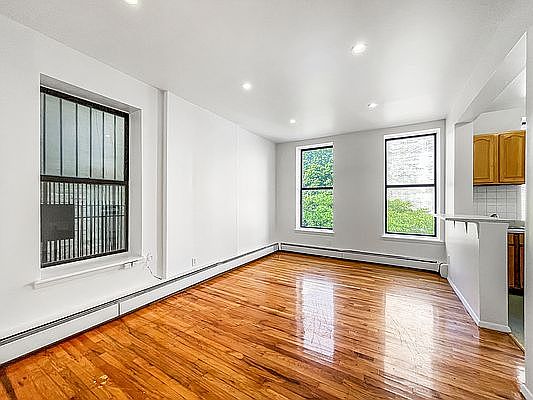 1st image of 200 W 123rd St #3A