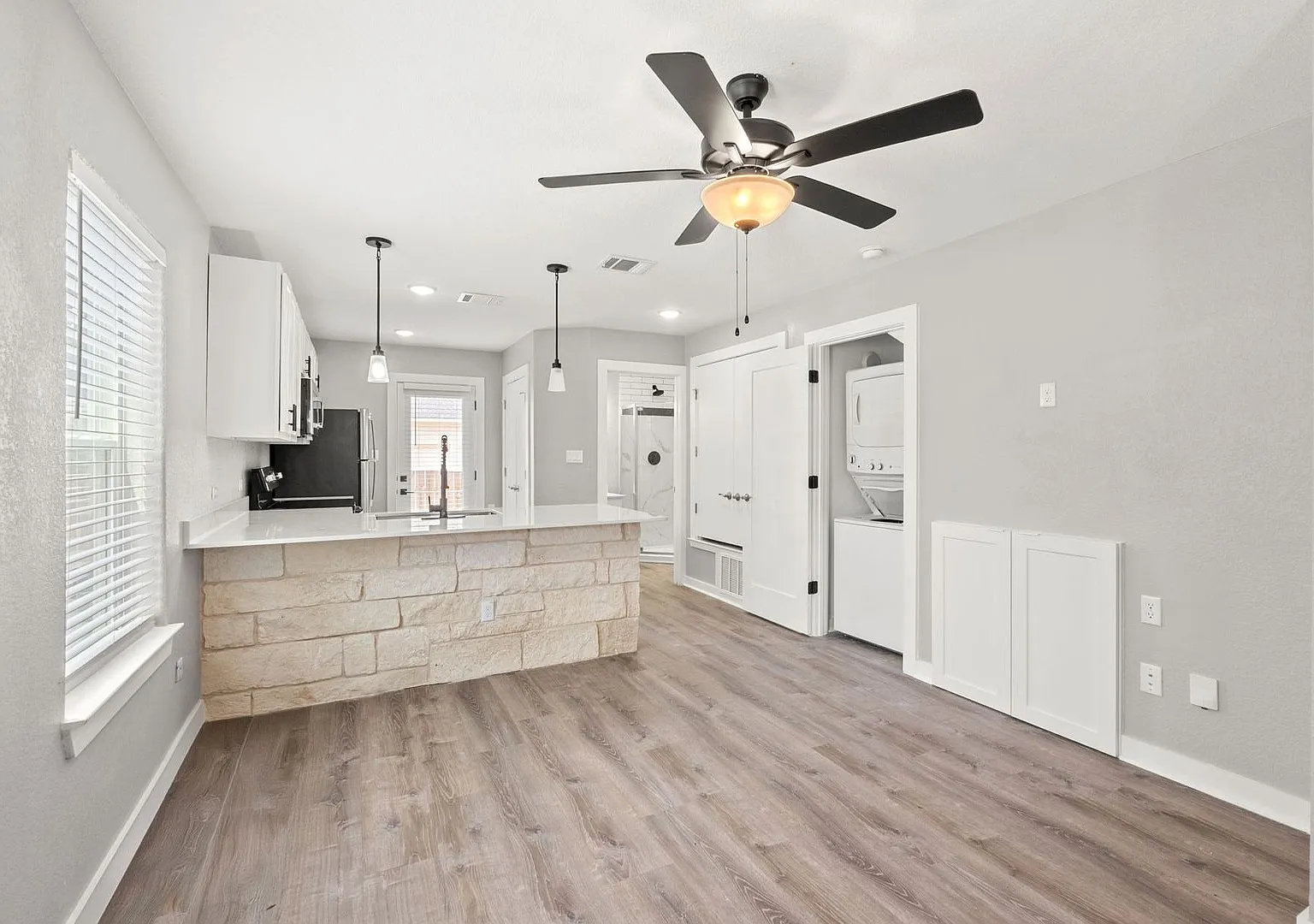 20 Tate Lane — Photo 2