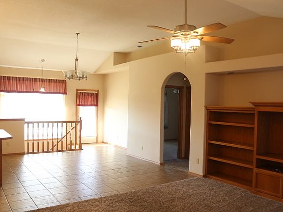 3rd image of 9402 E 43rd Cir N