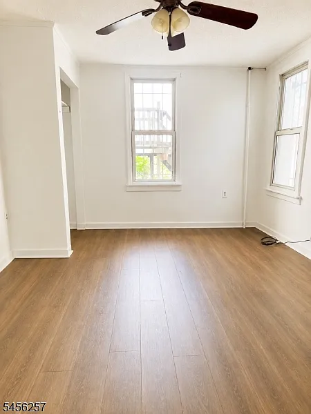284 Hunterdon St — Photo 3