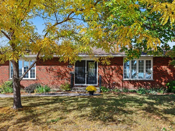 1486 Ridgebrook Dr, Ottawa, ON K1B 4H1