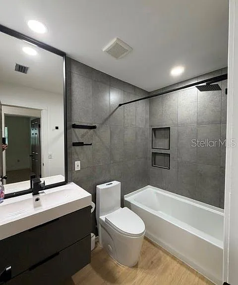 1407 Park Lake St — Photo 5