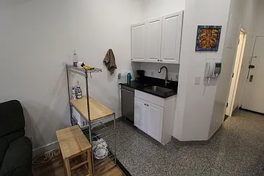 Rented by Mossanen Group