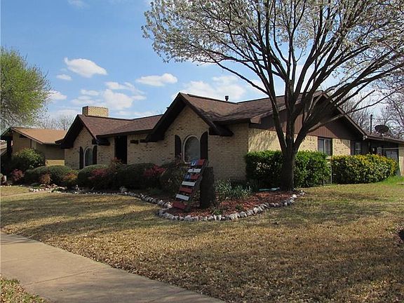 4th image of 733 Teal Dr