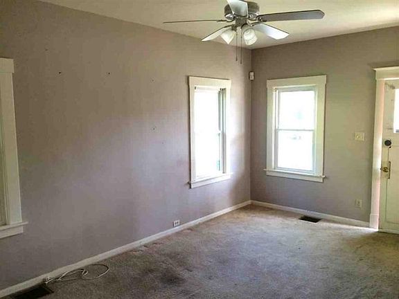 4th image of 1821 Emerson Ave