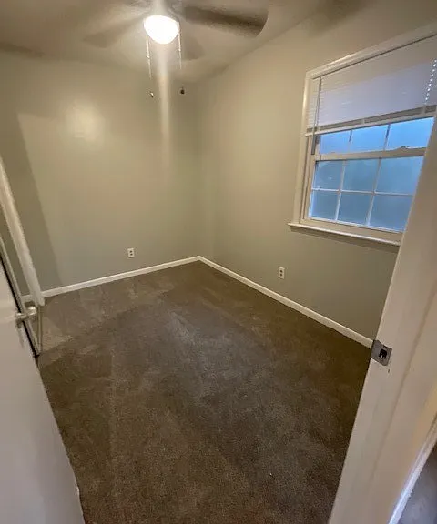 2118 Malloy St #3 — Photo 5