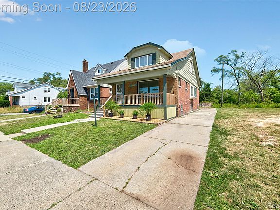 3rd image of 5808 Wayburn St