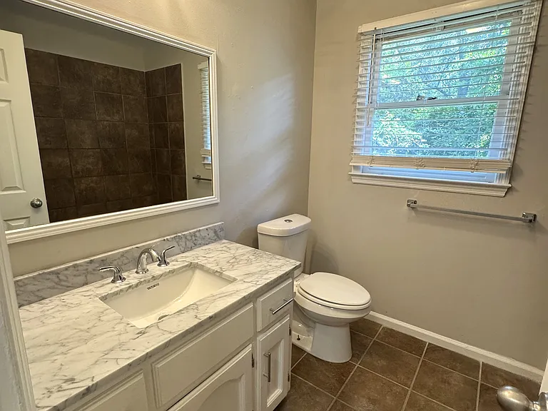 620 Pinecrest Dr — Photo 24