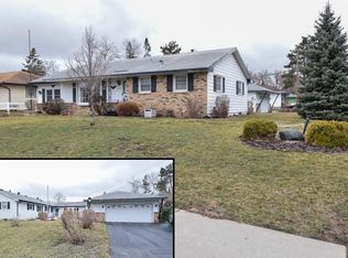 1100 Emerson Ln N, Minneapolis, MN 55430