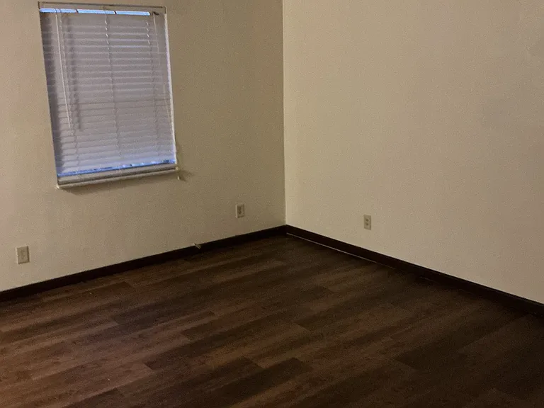 apt in Cross Lanes — Photo 23