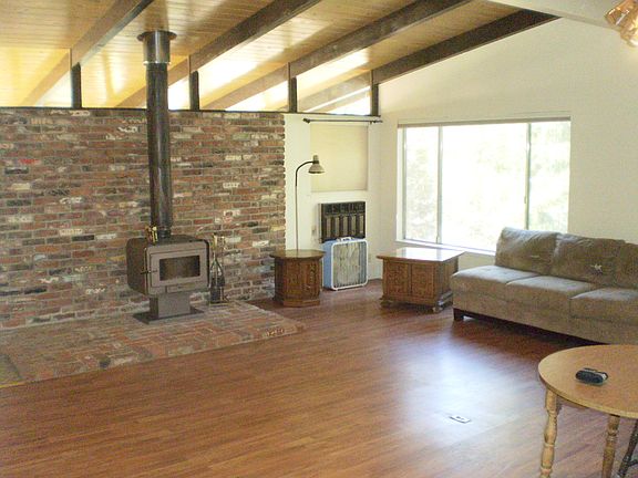 4th image of 40447 Road 331