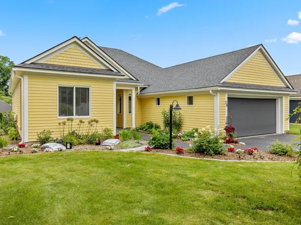 28 Fountain Way, Lebanon, NH 03784
