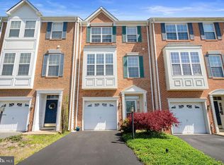 520 Twintree Ter NE, Leesburg, VA 20176
