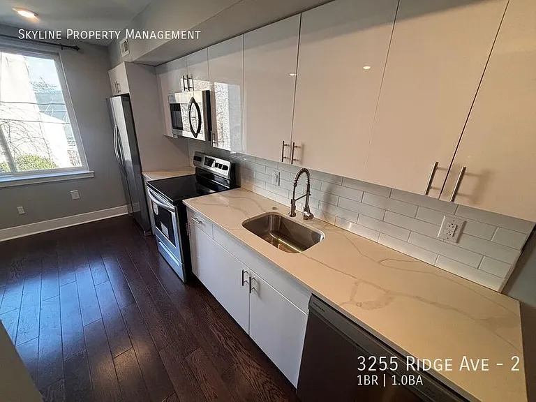 3255 Ridge Ave #2 — Photo 5