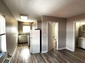 1429 Hepburn Ave, Louisville, KY