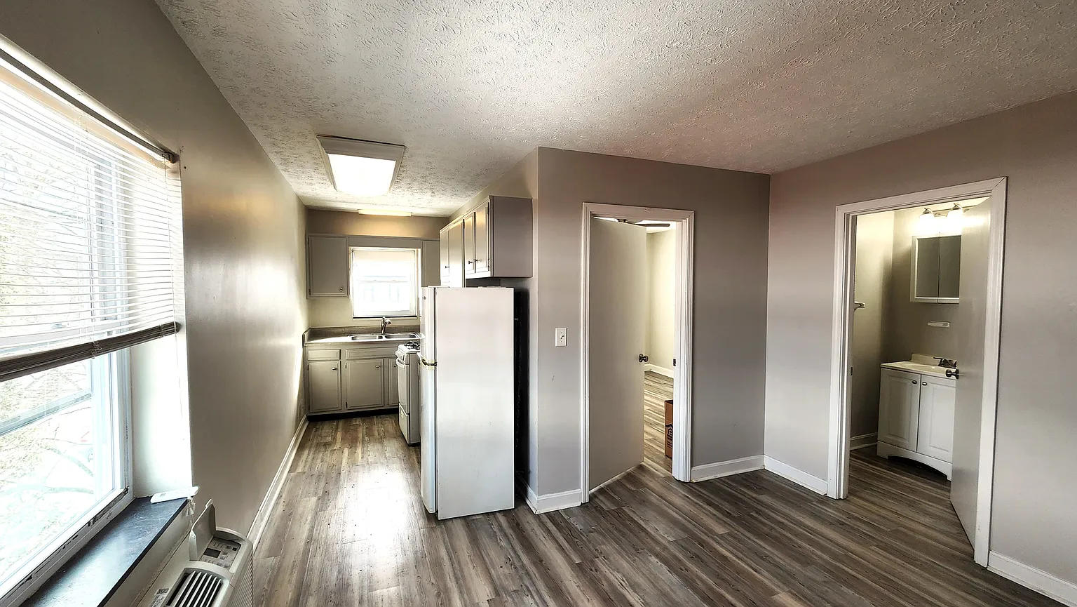 1429 Hepburn Ave APT 6 photo 1