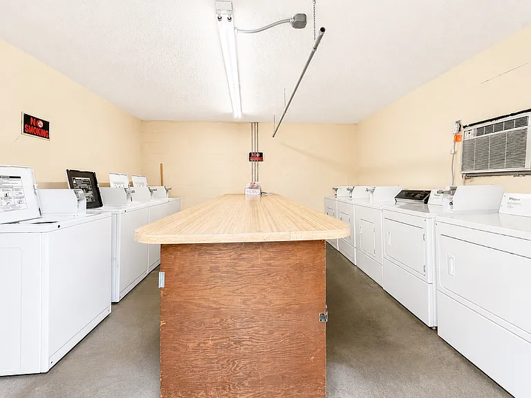 3219 Delaware St #13 — Photo 11