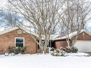 2040 Fort Harrods Dr, Lexington, KY 40513