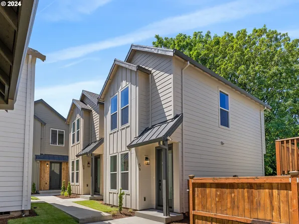 56 NE Stanton St, Portland, OR 97212