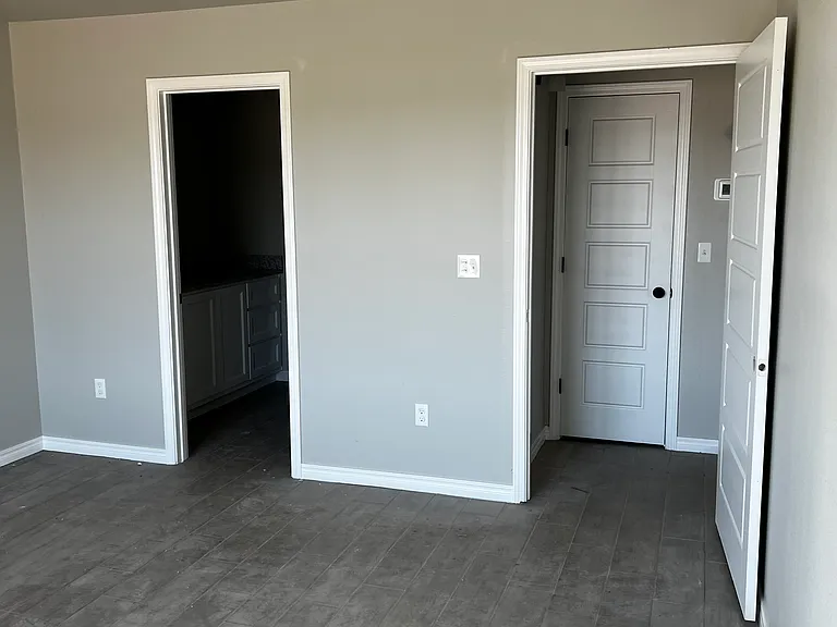 9037 Redbud Rd #2 — Photo 3