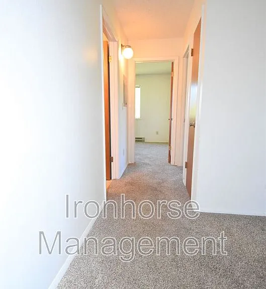 809 W Villard St #47 — Photo 9