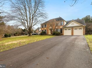 6325 Drill Field Ct, Centreville, VA 20121