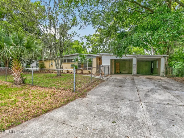 1640 CHATEAU Drive, Jacksonville, FL 32221