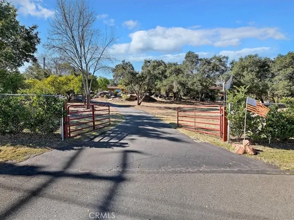 26741 Banbury Dr, Valley Center, CA 92082