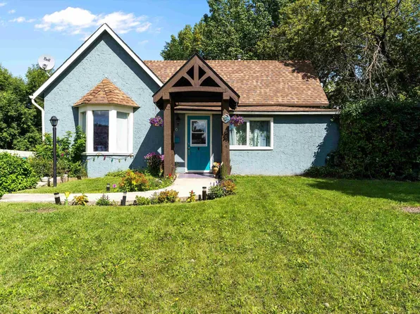 5404 45th Ave, Wetaskiwin, AB T9A 0E9