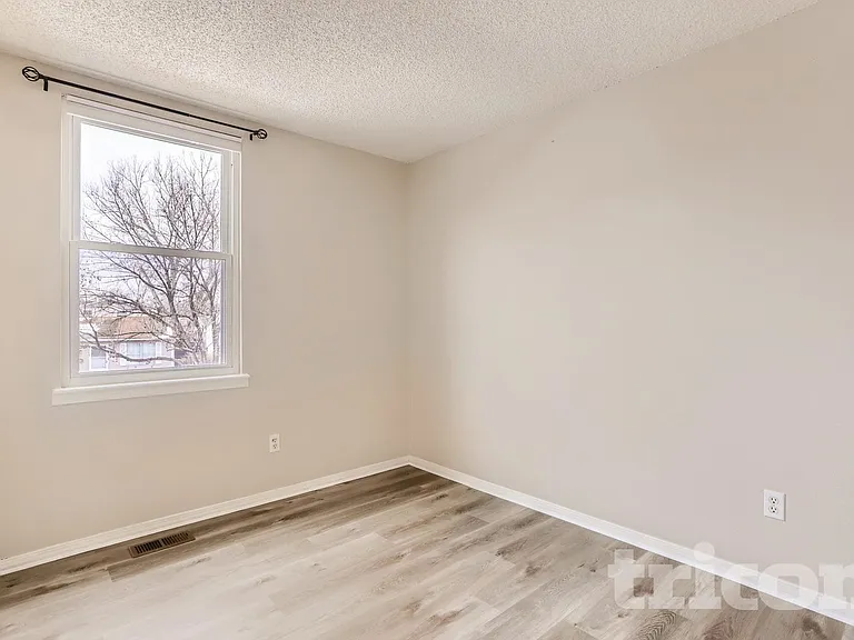 8448 Prairie Clover Way — Photo 9