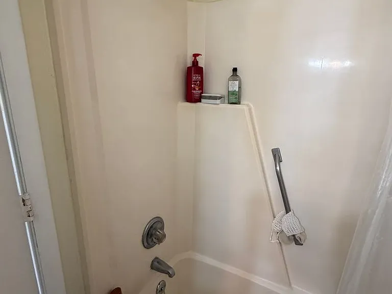 866 Claytor Sq — Photo 11
