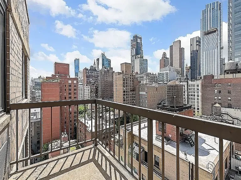184 Lexington Ave #8E — Photo 9