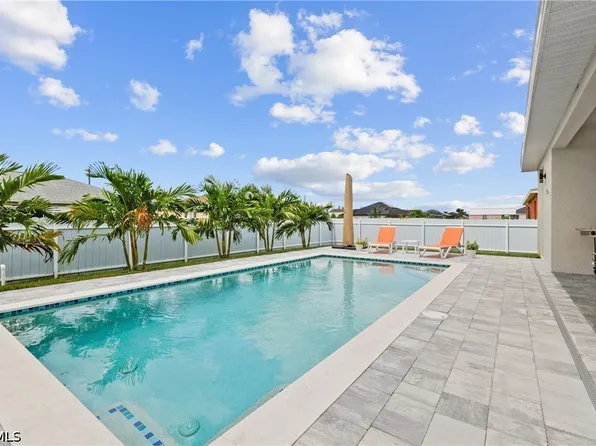 2016 NW 1st Ave, Cape Coral, FL 33993