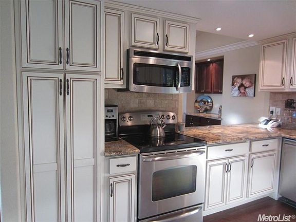 4th image of 4427 Sunnyside Dr