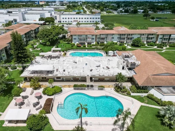 17090 NE 14th Ave APT 312, Miami, FL 33162
