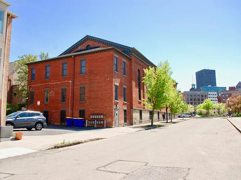 60 Grove St #3 — Photo 5