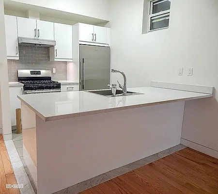 Rented by Citi Habitats | media 7