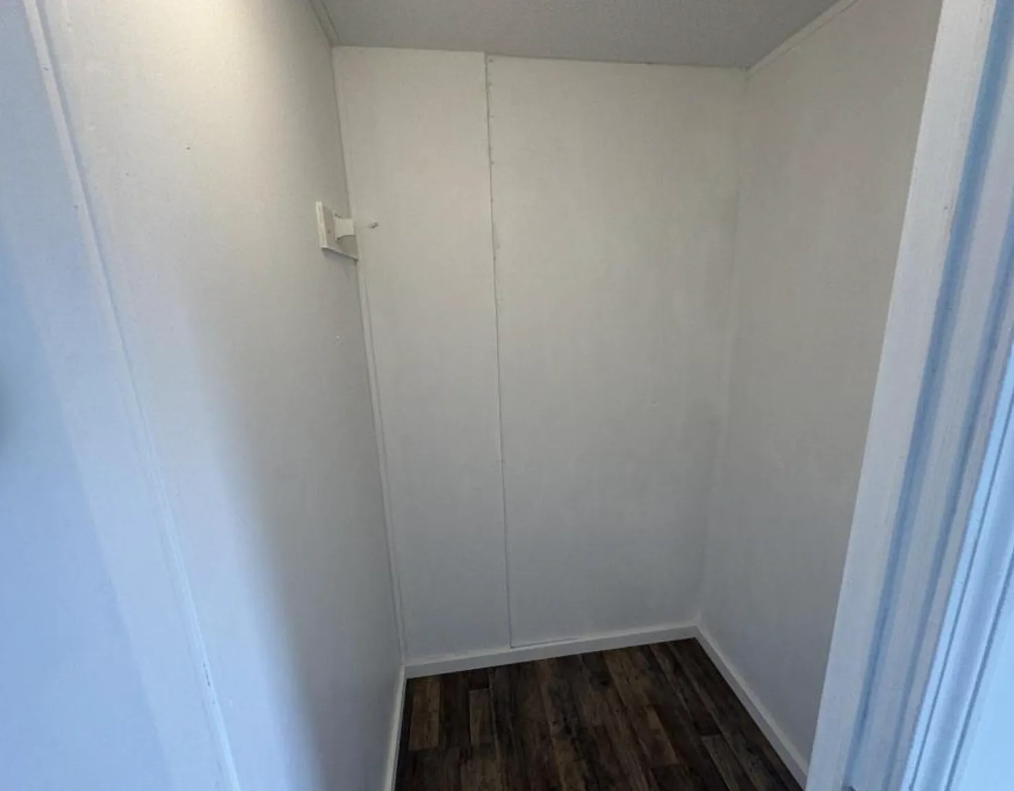 3 bed, 900 sqft, $995 — Photo 3