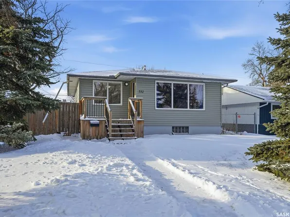 732 ROYAL STREET, Regina, SK S4T 4Z2